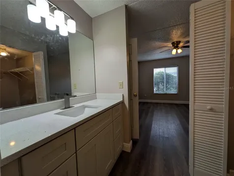 5613 Blue Shadows Court Orlando FL 32811