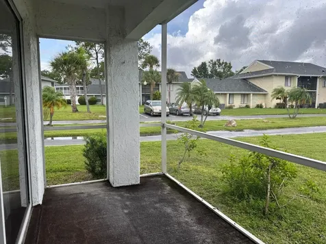 5613 Blue Shadows Court Orlando FL 32811