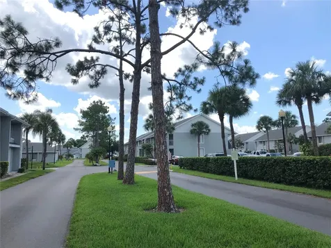 5613 Blue Shadows Court Orlando FL 32811