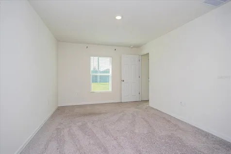 352 Towns Circle Haines City FL 33844
