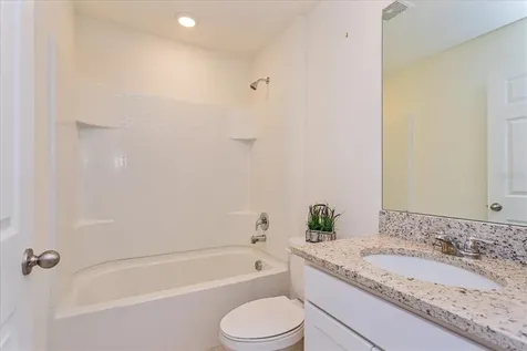 352 Towns Circle Haines City FL 33844