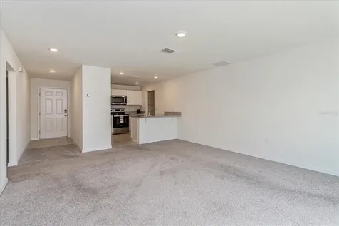 352 Towns Circle Haines City FL 33844