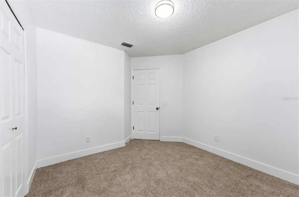6048 Sand Key Lane Wesley Chapel FL 33545