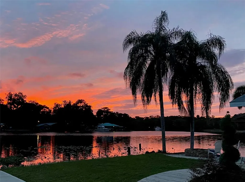 1645 Spring Garden Drive Astor FL 32102