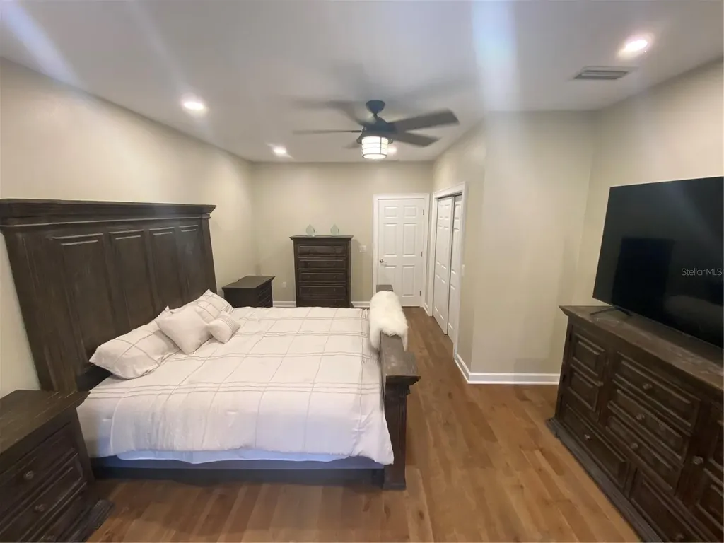 1645 Spring Garden Drive Astor FL 32102