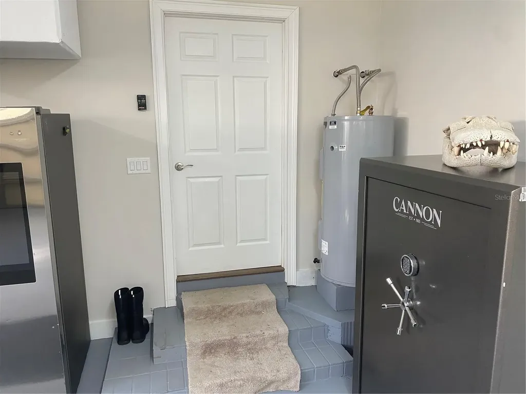 1645 Spring Garden Drive Astor FL 32102
