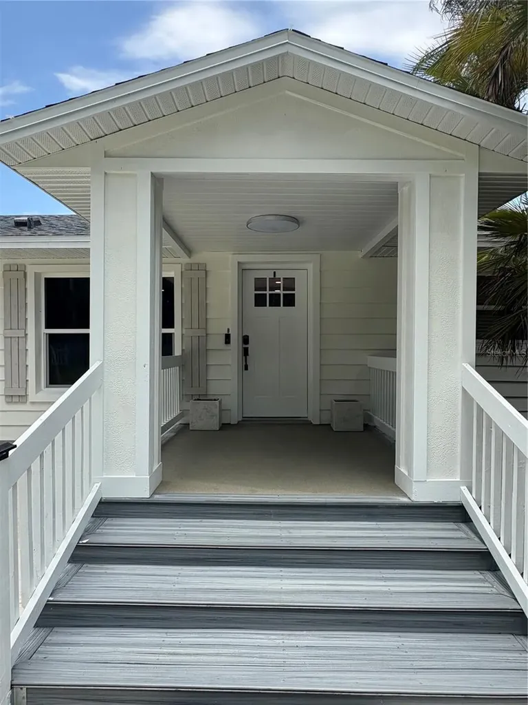 1645 Spring Garden Drive Astor FL 32102