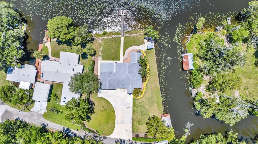 1645 Spring Garden Drive Astor FL 32102