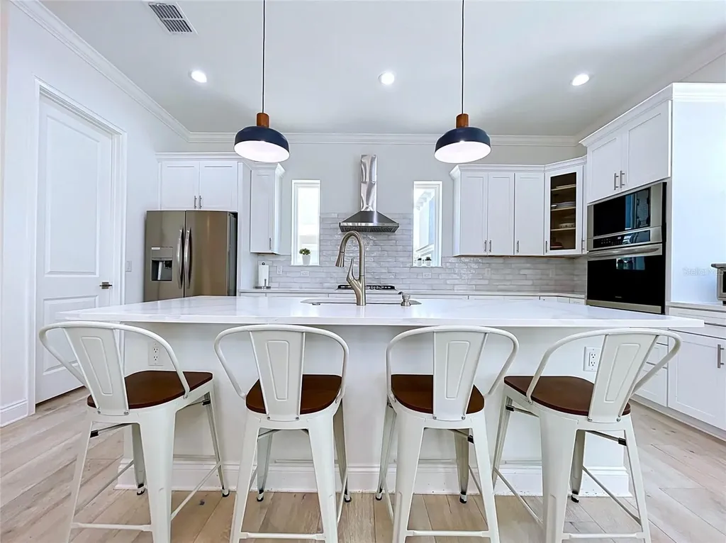 3702 W Roland Street Tampa FL 33609