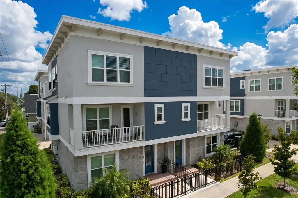 3702 W Roland Street Tampa FL 33609