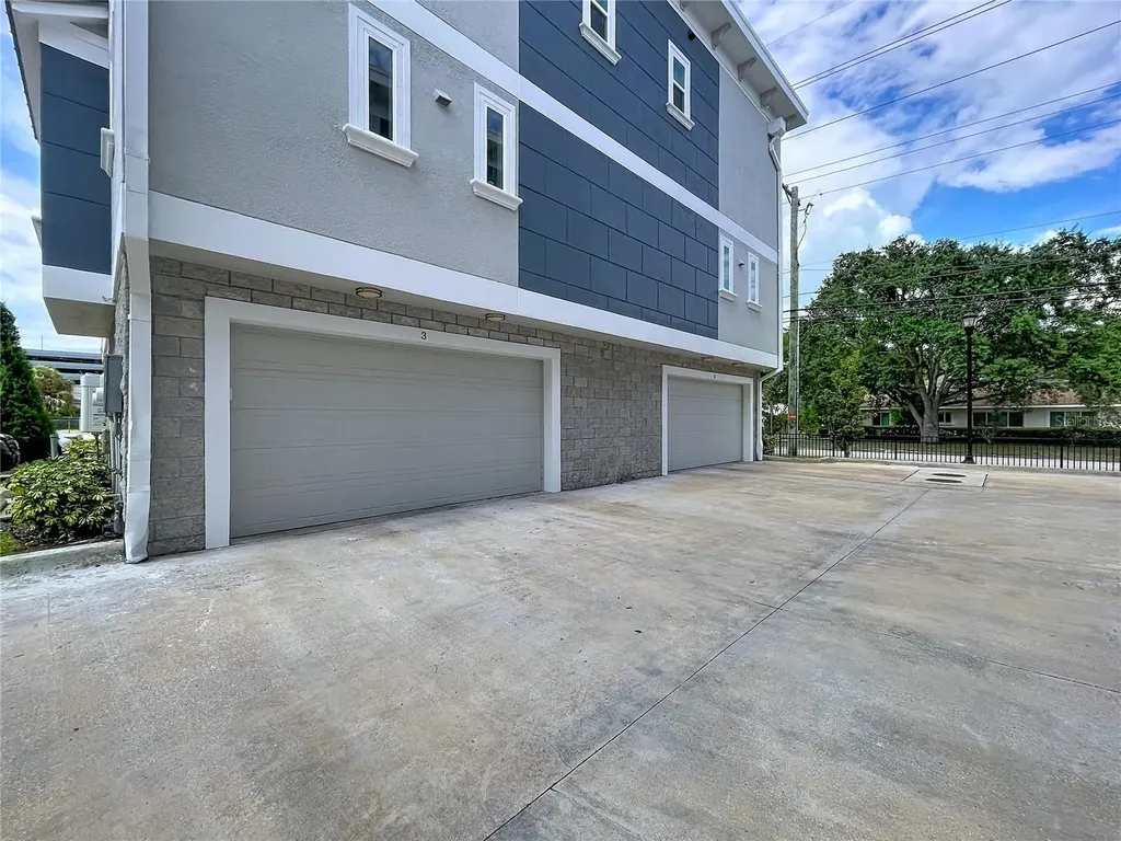 3702 W Roland Street Tampa FL 33609
