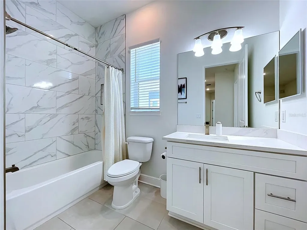 3702 W Roland Street Tampa FL 33609