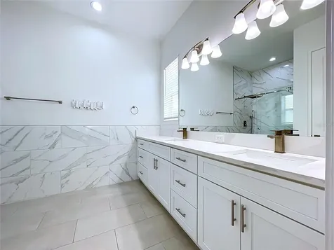 3702 W Roland Street Tampa FL 33609