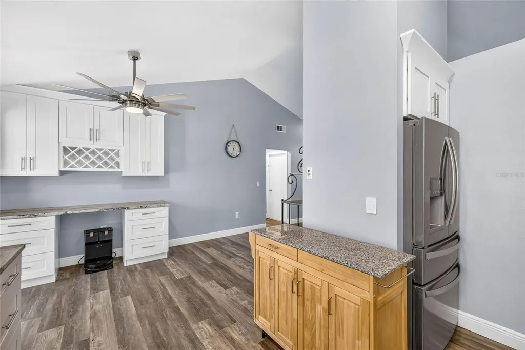 5002 Brandeis Circle S Sarasota FL 34243