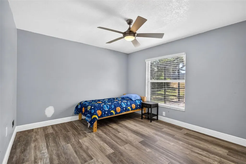 5002 Brandeis Circle S Sarasota FL 34243