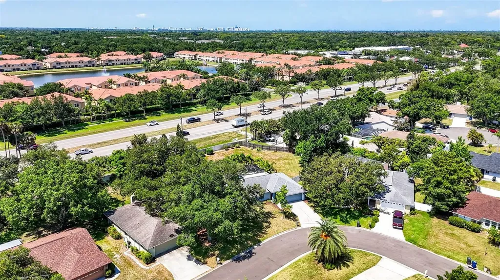 5002 Brandeis Circle S Sarasota FL 34243