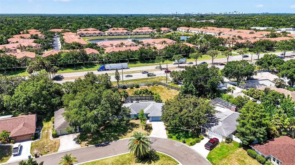 5002 Brandeis Circle S Sarasota FL 34243