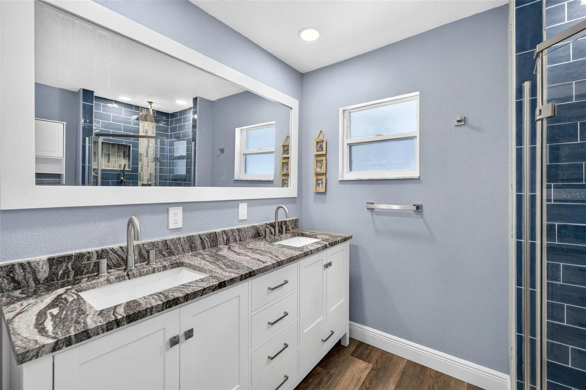 5002 Brandeis Circle S Sarasota FL 34243
