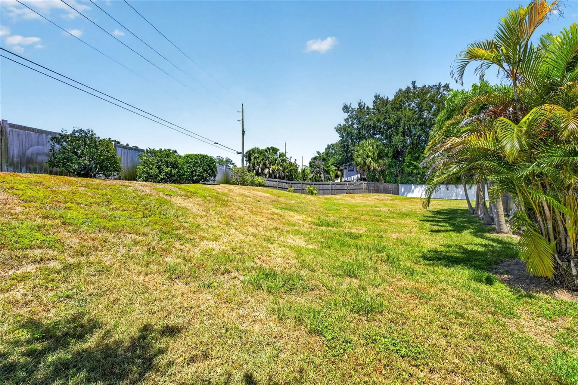 5002 Brandeis Circle S Sarasota FL 34243