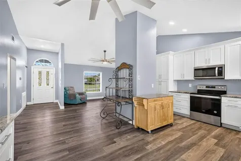 5002 Brandeis Circle S Sarasota FL 34243
