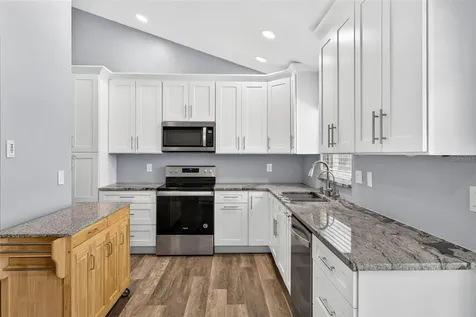 5002 Brandeis Circle S Sarasota FL 34243