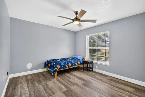 5002 Brandeis Circle S Sarasota FL 34243