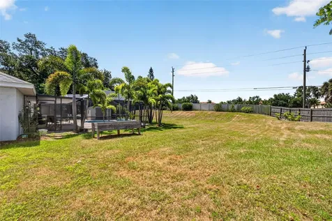 5002 Brandeis Circle S Sarasota FL 34243