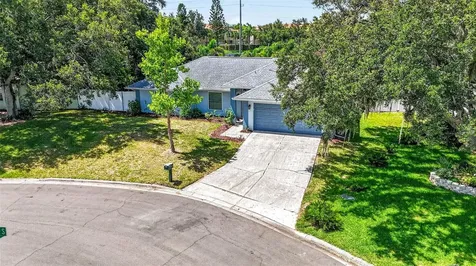 5002 Brandeis Circle S Sarasota FL 34243