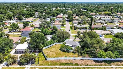 5002 Brandeis Circle S Sarasota FL 34243