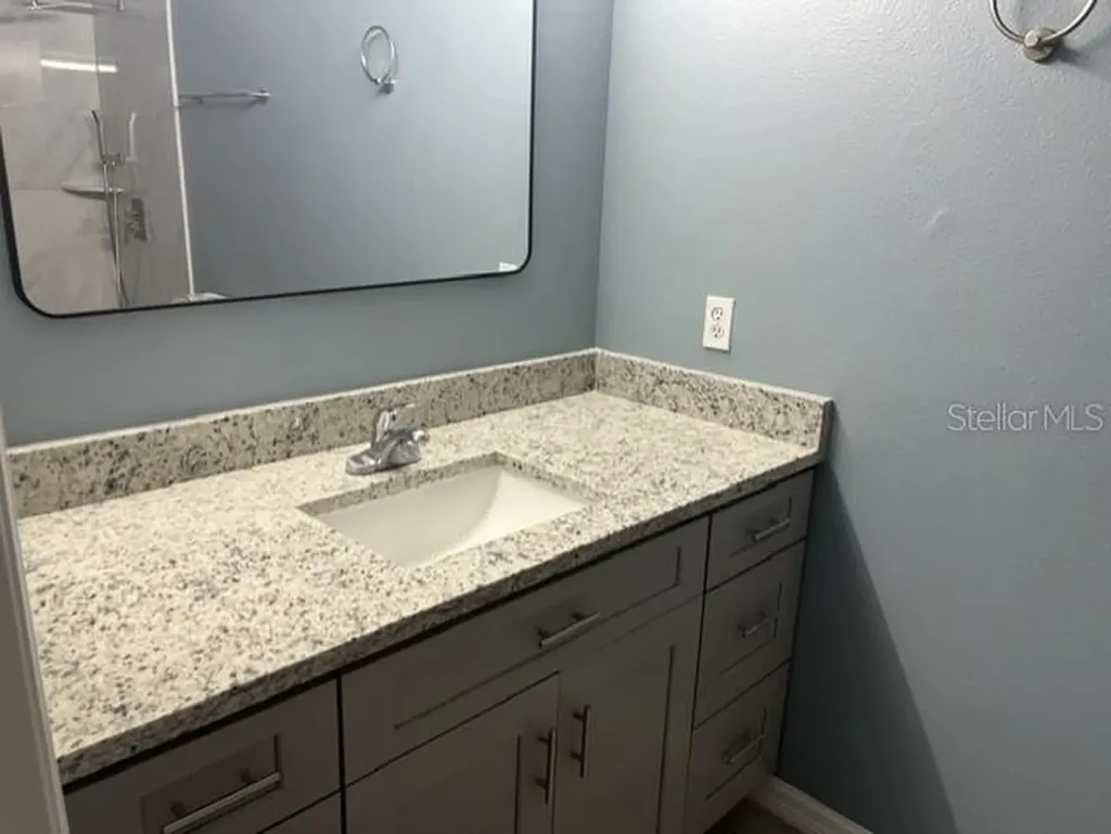 495 Las Cortes Lane Orlando FL 32824