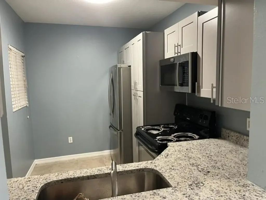 495 Las Cortes Lane Orlando FL 32824