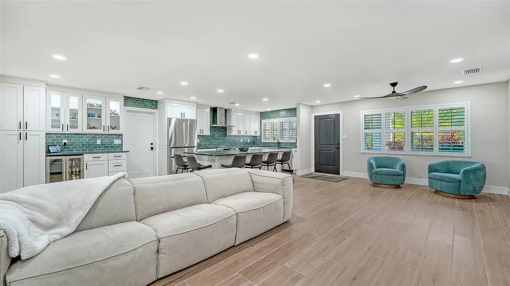 602 Buttonwood Drive Longboat Key FL 34228