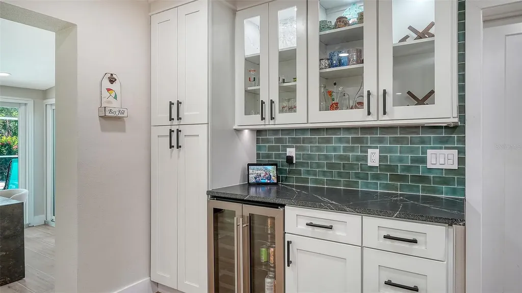 602 Buttonwood Drive Longboat Key FL 34228