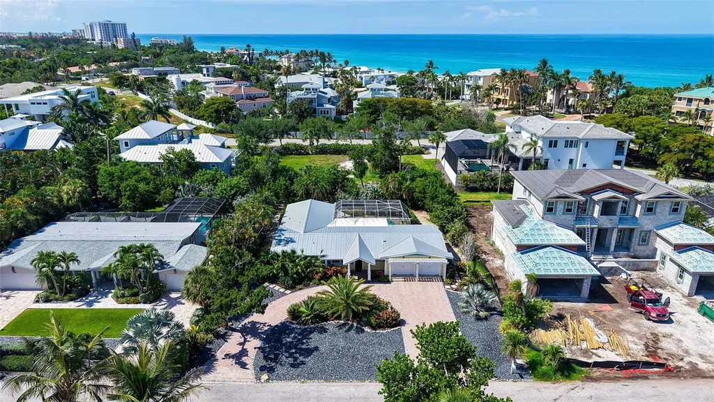 602 Buttonwood Drive Longboat Key FL 34228