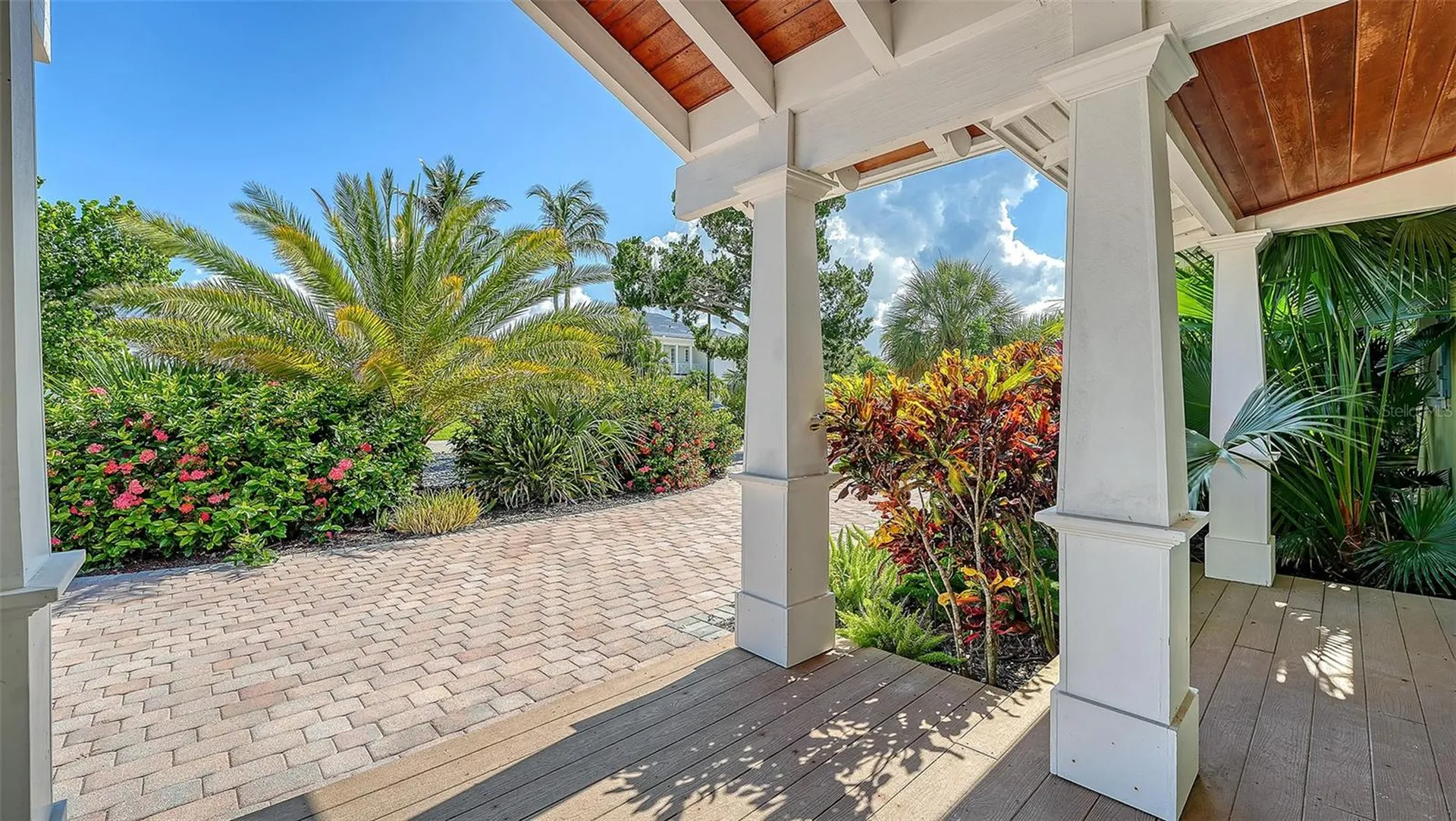 602 Buttonwood Drive Longboat Key FL 34228