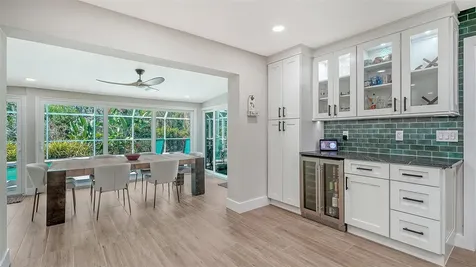 602 Buttonwood Drive Longboat Key FL 34228