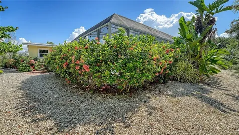 602 Buttonwood Drive Longboat Key FL 34228