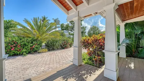 602 Buttonwood Drive Longboat Key FL 34228