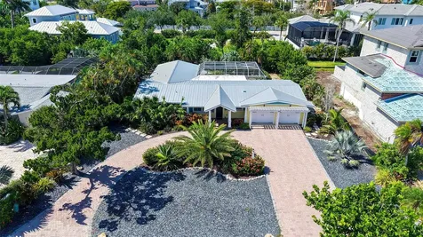 602 Buttonwood Drive Longboat Key FL 34228