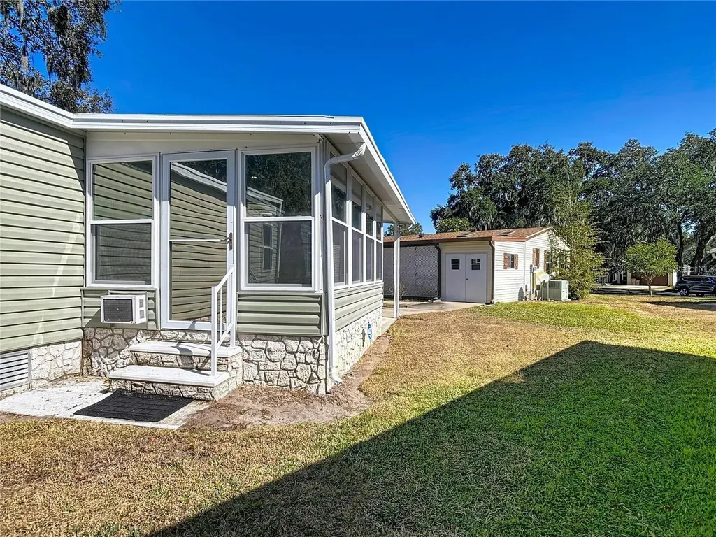 25533 Belle Helene Leesburg FL 34748