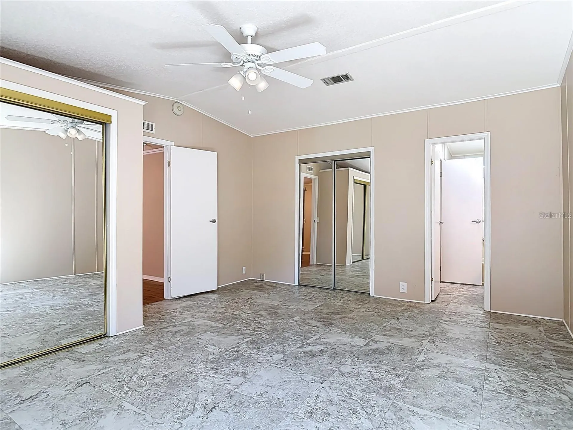 25533 Belle Helene Leesburg FL 34748