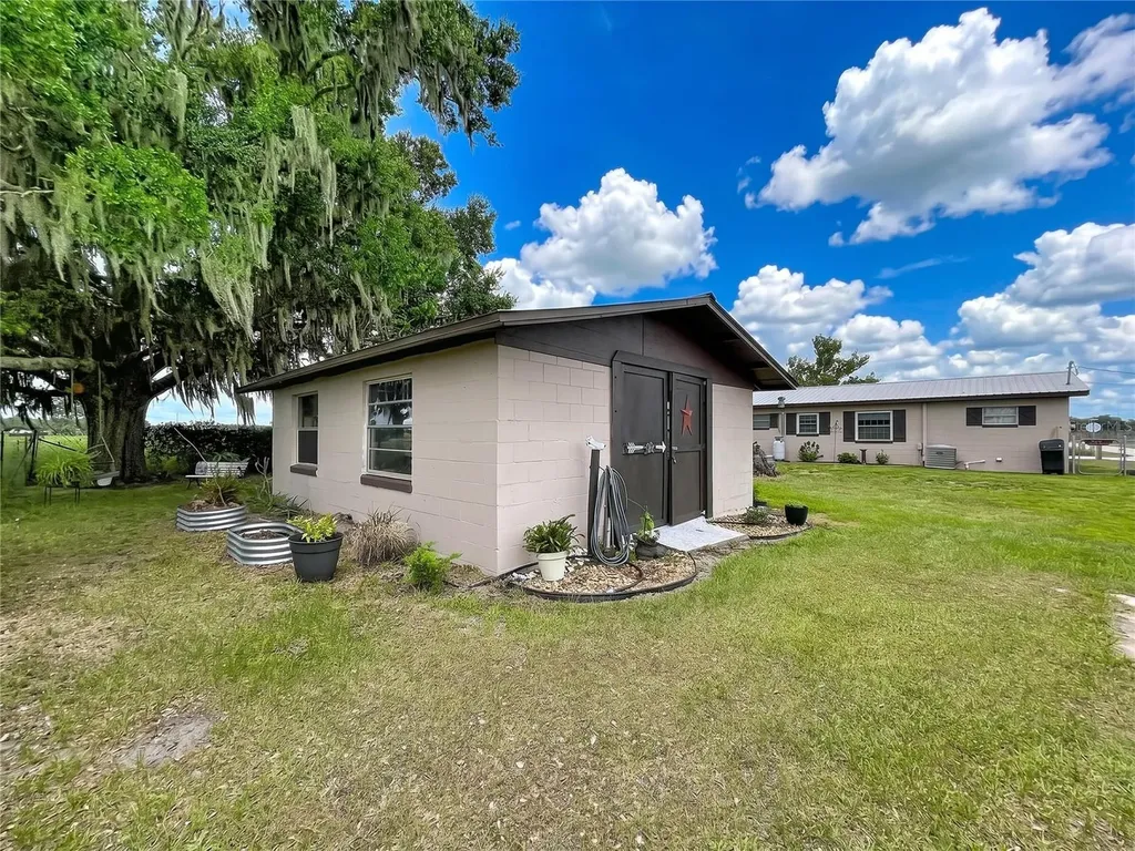 392 Old Dixie Highway Bowling Green FL 33834