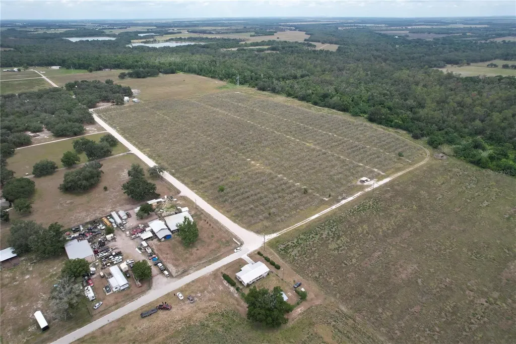 392 Old Dixie Highway Bowling Green FL 33834