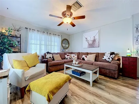 392 Old Dixie Highway Bowling Green FL 33834