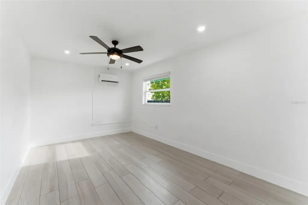 1310 W 30th Street Hialeah FL 33012