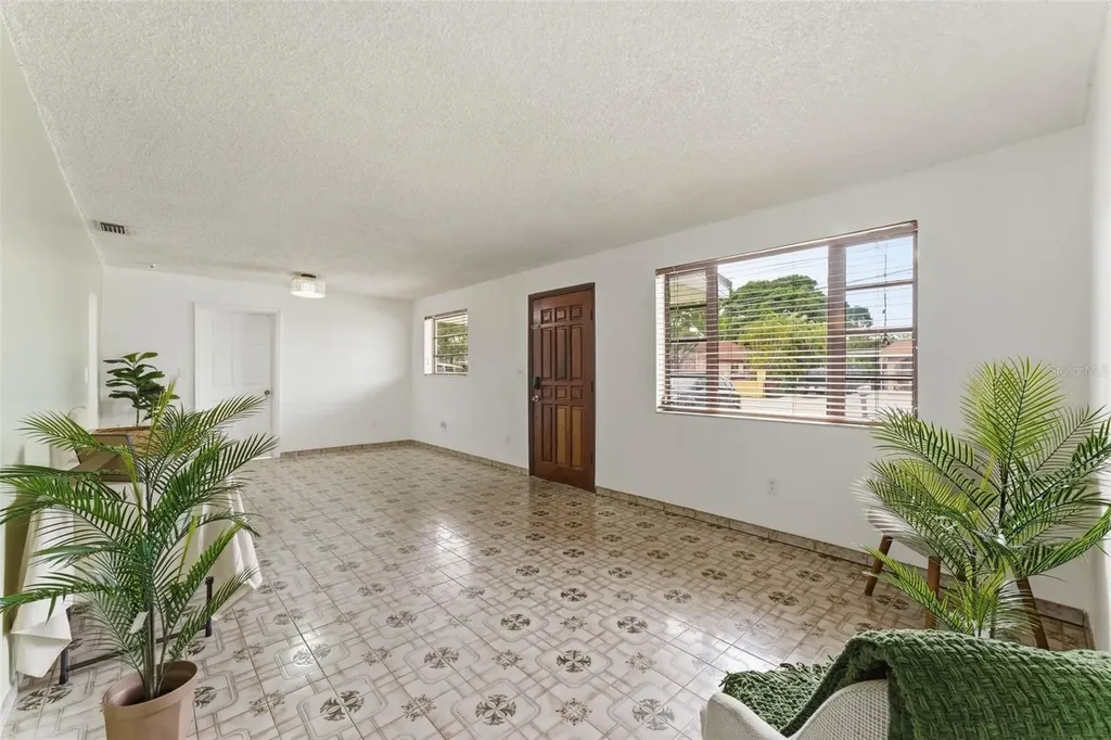 1310 W 30th Street Hialeah FL 33012