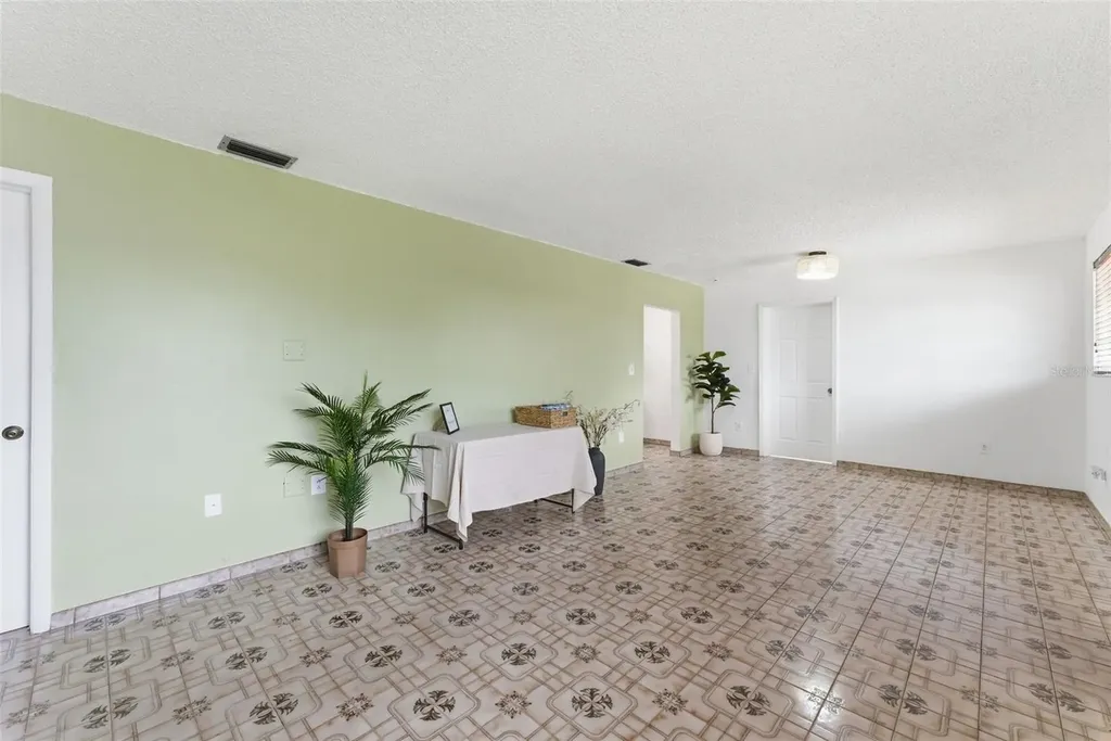 1310 W 30th Street Hialeah FL 33012