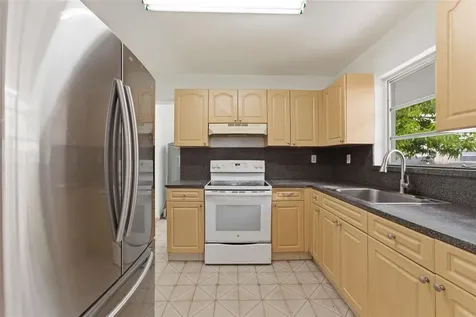1310 W 30th Street Hialeah FL 33012