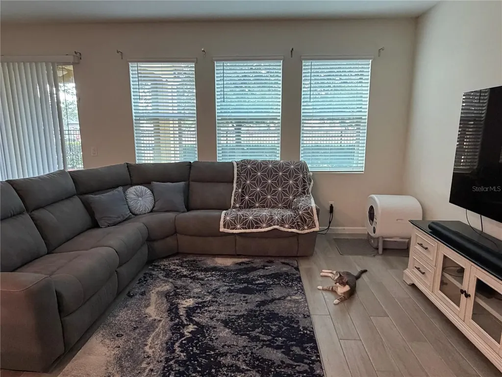 9896 Red Eagle Drive Orlando FL 32825