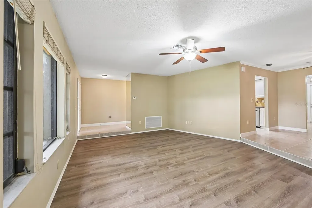 4873 Huntleigh Drive Sarasota FL 34233